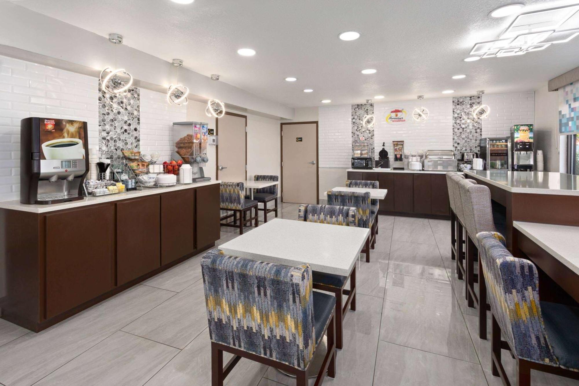 Super 8 By Wyndham Prattville Montgomery Zewnętrze zdjęcie