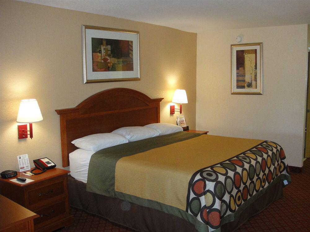 Super 8 By Wyndham Prattville Montgomery Zewnętrze zdjęcie